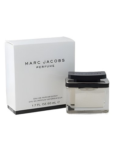 Marc Jacobs Marc Jacobs perfume bottle