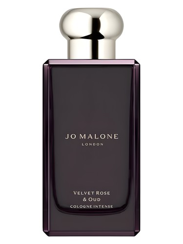 Jo Malone London Velvet Rose & Oud perfume bottle