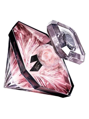 Lancôme La Nuit Tresor Caresse perfume bottle