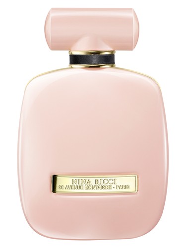 Nina Ricci Rose Extase perfume bottle