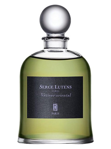 Serge Lutens Vetiver Oriental perfume bottle