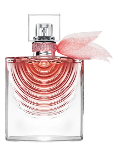 Lancôme La Vie Est Belle Iris Absolu perfume bottle